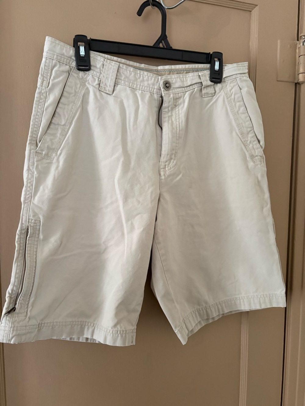 Columbia Men's Cargo Shorts - Light Cream